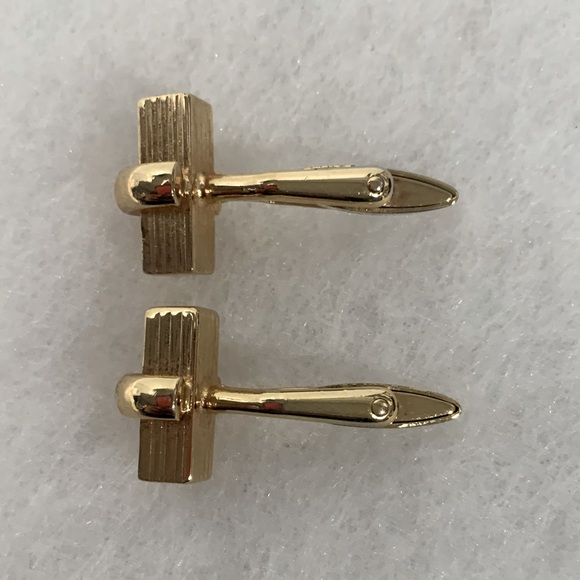 DIOR Elegant Gold-Tone Cufflinks - Picture 3 of 8